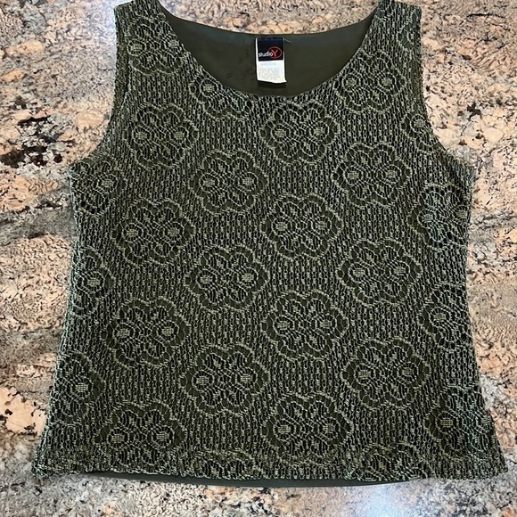 Studio Y Top - Picture 5 of 6